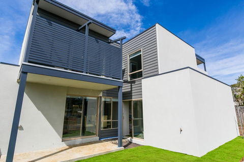 Aquilla Townhouse 6 - Holiday Find 0