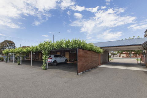 Ararat Motor Inn - Holiday Find 2