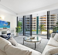 Aria Private 3 Bed in the heart of Broadbeach - Holiday Find