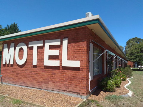 Armidale Rose Villa Motel - Holiday Find 2