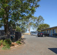 Artesian Motor Inn - Holiday Find