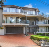 Ash Sienna - 2/49 Ash Street Terrigal - Holiday Find