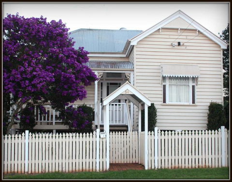 Ashbrooke Cottage - Holiday Find 0
