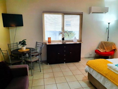 M104 West Perth Studio Apartment Near Kings Park - Holiday Find 3