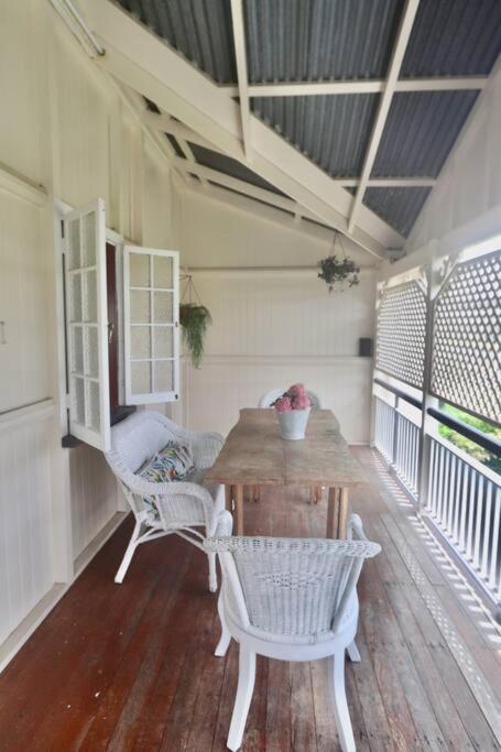 MAGNOLIA HOUSE ON THE CREEK - STANTHORPE - Holiday Find 2