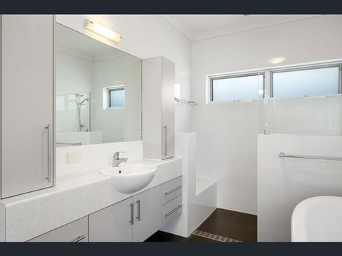 Maison De Samy Entire Swan River Bliss Australia - Holiday Find 3