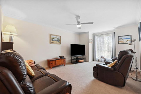 Majon - 11 Manning Ave, Encounter Bay - Holiday Find 2