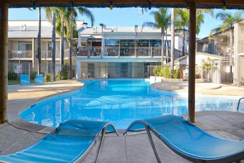 Mandurah Motel And Apartments - Holiday Find 0