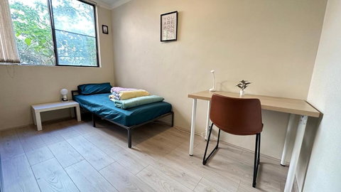 Macquarie University And Metro Nearby - Holiday Find 2