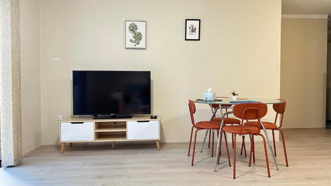 Macquarie University And Metro Nearby - Holiday Find 0