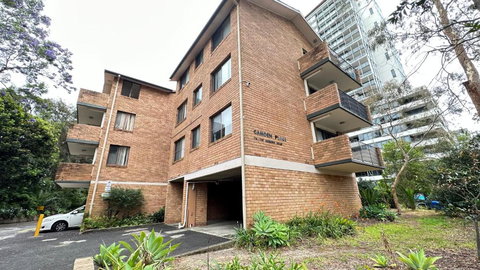 Macquarie University And Metro Nearby - Holiday Find 1