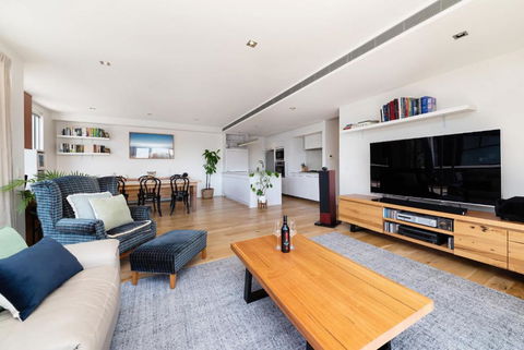 Melbourne Penthouse Apartment A Walk To Brighton Beach - Holiday Find 0
