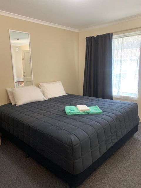 Mid Coast Motor Inn - Holiday Find 0