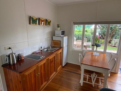 Miss Bullens Cottage - Holiday Find 2