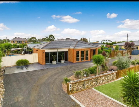 Modern Family Home With Pool - Holiday Find 1