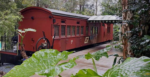 Mt Nebo Railway Carriage And Chalet - Holiday Find 0
