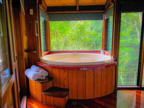 Mt Quincan Crater Retreat - Holiday Find 2