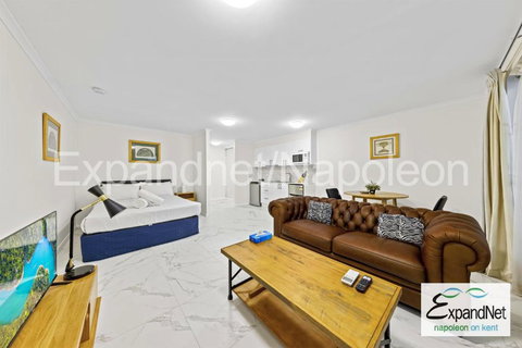 Napoleon On Kent - Holiday Find 0