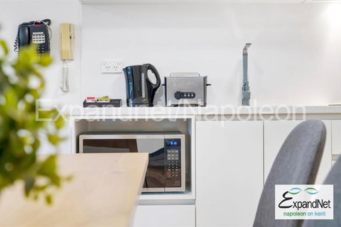 Napoleon On Kent - Holiday Find 2