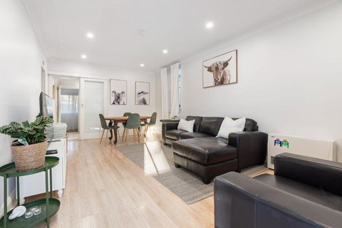 Neat & Tidy Home In Trendy East Orange - Sleeps 4 - Holiday Find 0