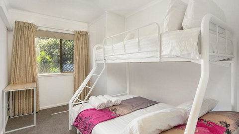 Nelson On Nelson - Holiday Find 3