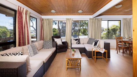 Nelson On Nelson - Holiday Find 2