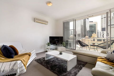 NEW! A Comfy & Stylish Apt Next To Darling Harbour - Holiday Find 1