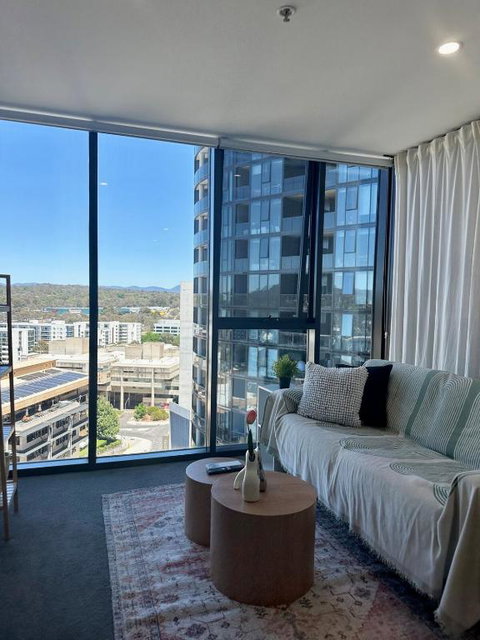 New & Rated Free Spa, Gym, Parking & More - Holiday Find 2