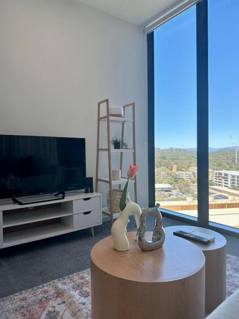 New & Rated Free Spa, Gym, Parking & More - Holiday Find 1