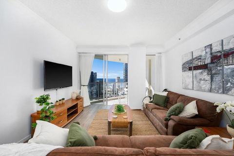 NEW Chevron Ocean Views Central Surfers. - Holiday Find 2