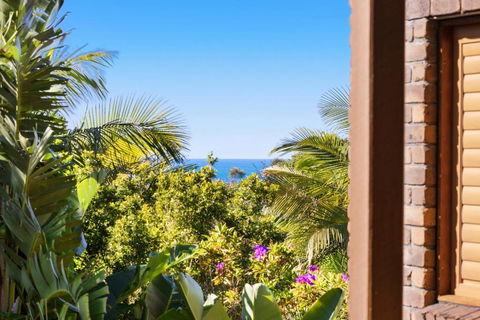 NEW Luxury Angourie Villa! Dream Location, WiFi ++ - Holiday Find 3