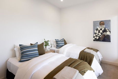 NEW Pleasant View Stays TORQUAY - Holiday Find 2