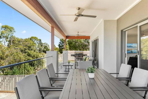 NEW - Sunrise Waters Holiday House - Holiday Find 3