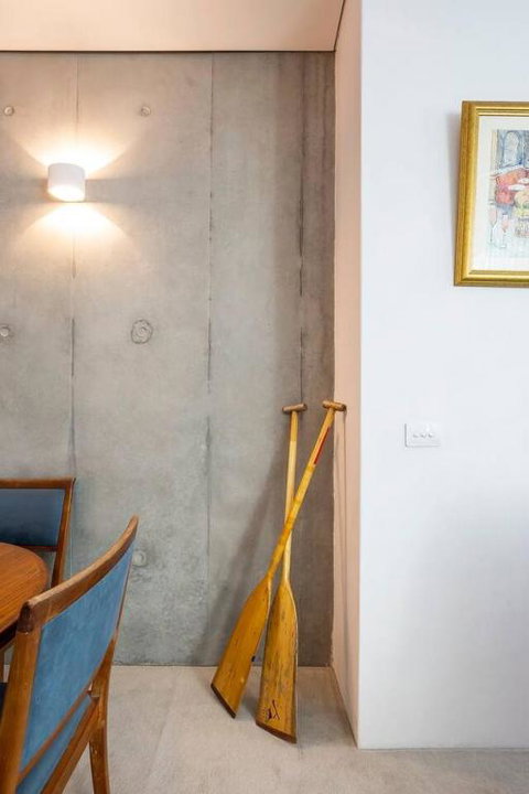 New York Warehouse Style In A Modern Passive House - Holiday Find 3