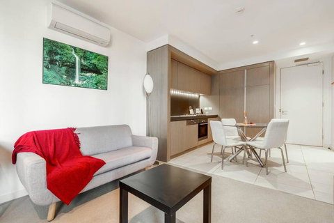 Nice 1 Bedroom Close To Albert Park Lake 02053 - Holiday Find 3
