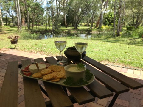 Noosa Lake Weyba - Holiday Find 0
