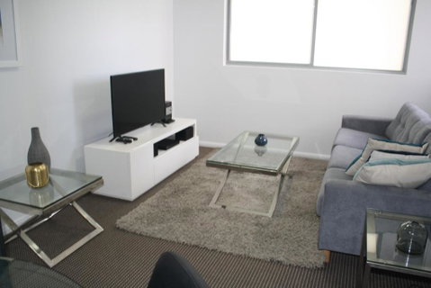 North Sydney Wyndel Apartments-MIL1005 - Holiday Find 1