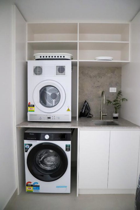 Ocean Breeze Shellharbour Marina - Holiday Find 2