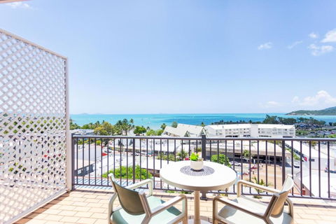 OCEAN VIEWS 10A - Holiday Find 1