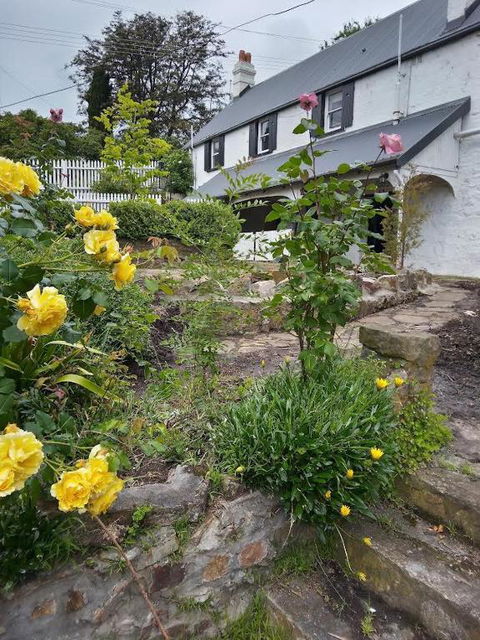 Old Colony Inn - Holiday Find 1