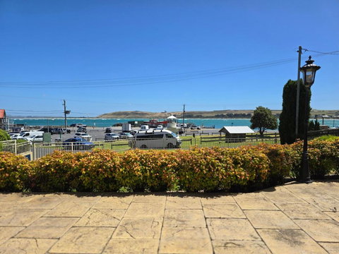 On The Terrace Stanley - Holiday Find 1