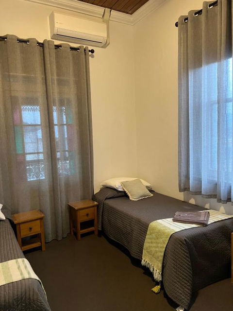 Oriental Hotel Tumut - Holiday Find 2