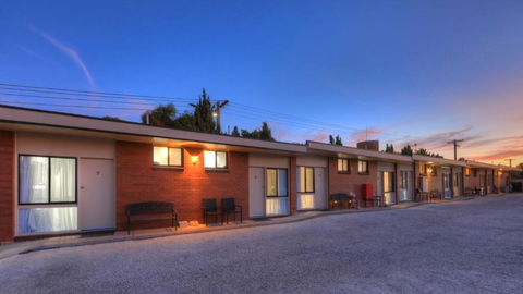 Paruna Motel - Holiday Find 1