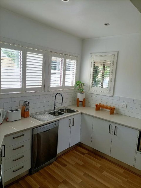 Peel Cottage - Holiday Find 2