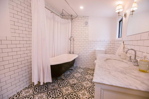 Pet-Friendly Highlands Home With Fireplace - Holiday Find 3