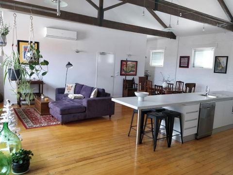 Pips On Mitchell - Beautiful Historic Apartment - Holiday Find 2