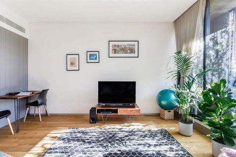Premium Executive Apt In The Heart Of Fitzroy - Holiday Find 3