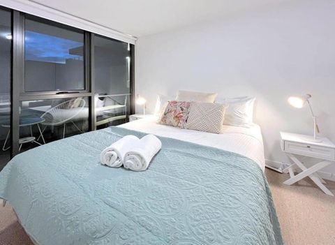 Pride Moonee Ponds 1B2B Nest - Holiday Find 2