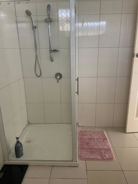 Private Room Near Melbourne Airport - Holiday Find 3