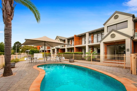 Quest Bendigo - Holiday Find 0